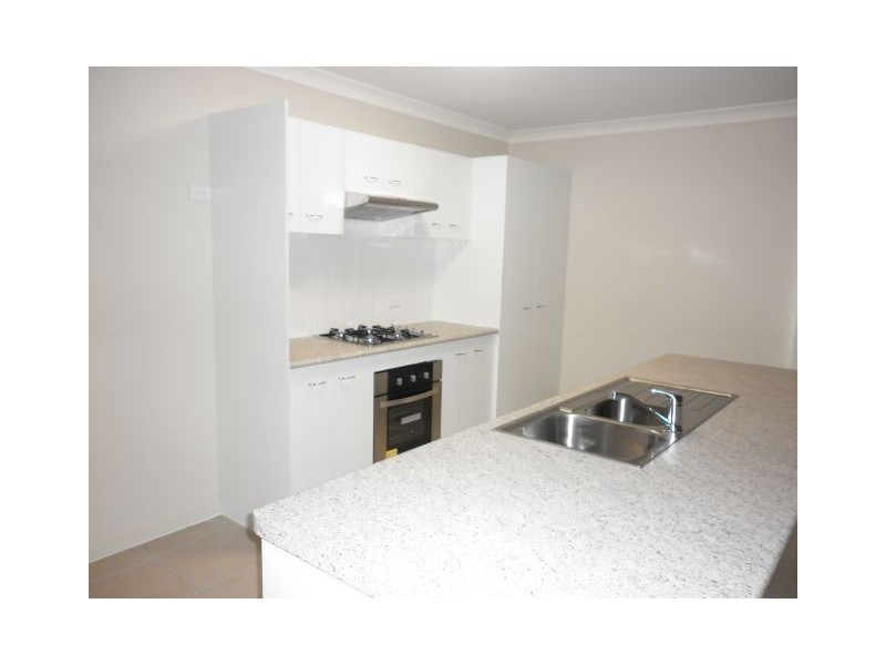 8 Schooner Avenue, Bucasia QLD 4750