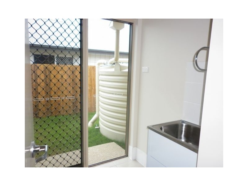 8 Schooner Avenue, Bucasia QLD 4750