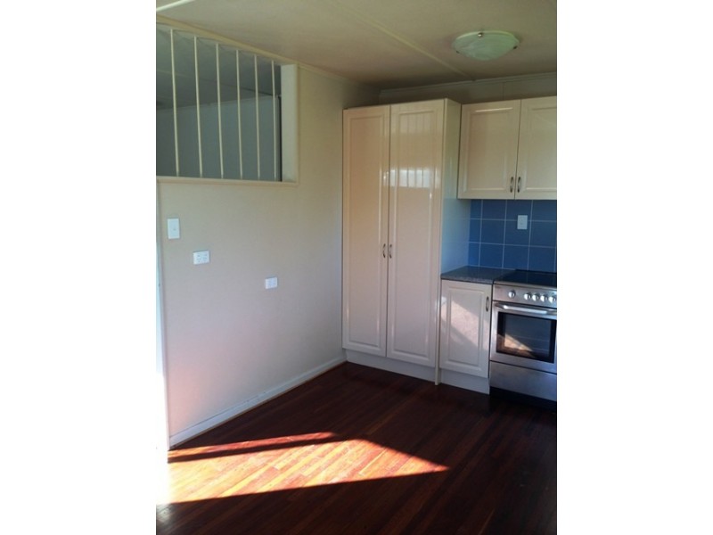 27 Graves Street, North Mackay QLD 4740