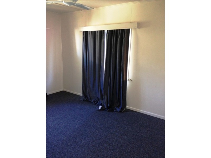 27 Graves Street, North Mackay QLD 4740