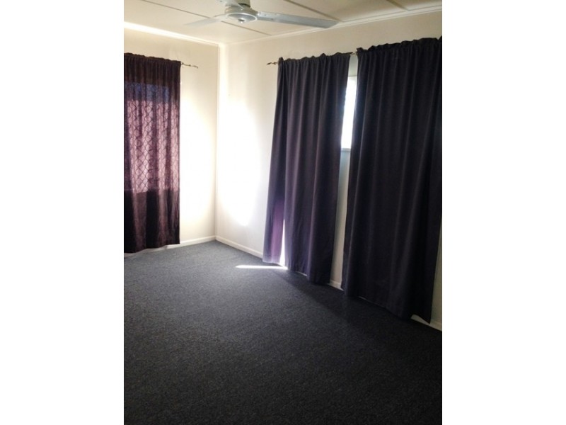 27 Graves Street, North Mackay QLD 4740