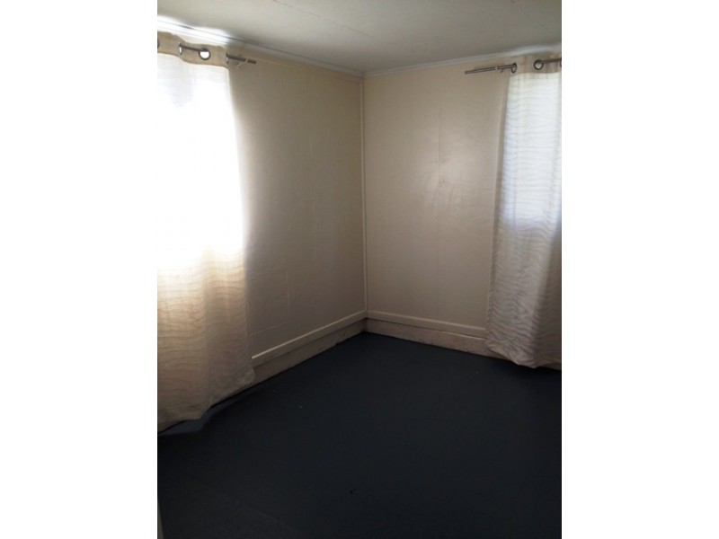 27 Graves Street, North Mackay QLD 4740