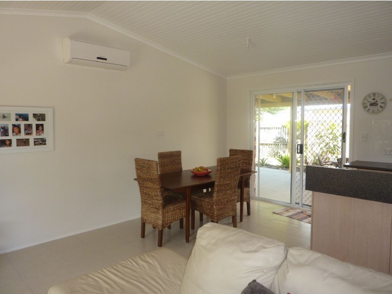 1 Tern Street, Slade Point QLD 4740