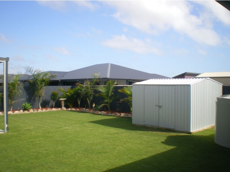 13  Schooner Avenue, Bucasia QLD 4750