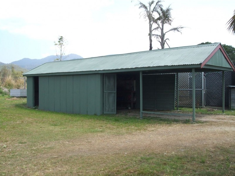 5279  Mackay Eungella Road, Finch Hatton QLD 4756