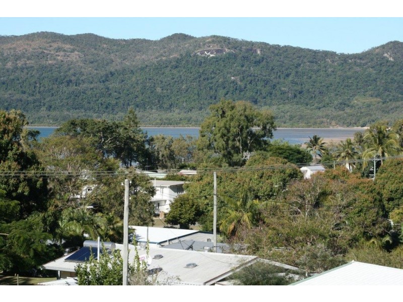 7 Sturgeon Street, Ball Bay QLD 4741