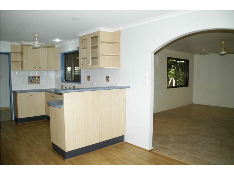 6 Aura Street, Mcewens Beach QLD 4740