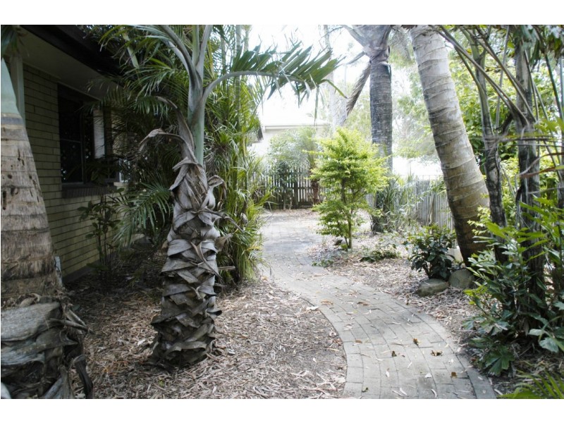 6 Aura Street, Mcewens Beach QLD 4740