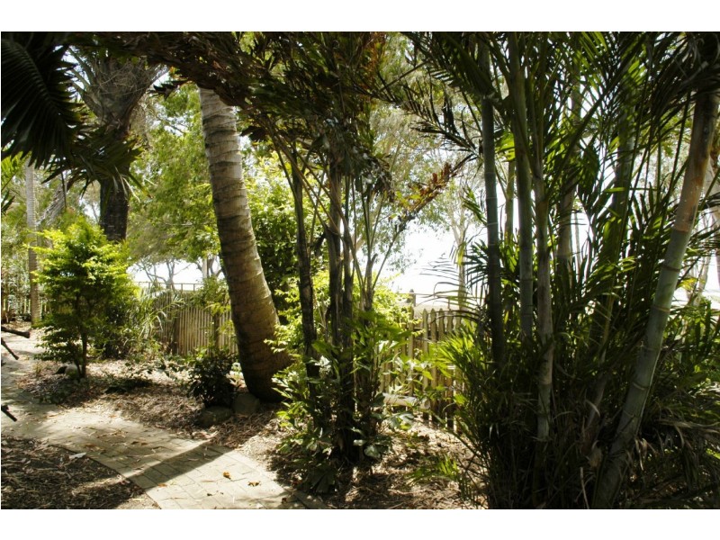 6 Aura Street, Mcewens Beach QLD 4740