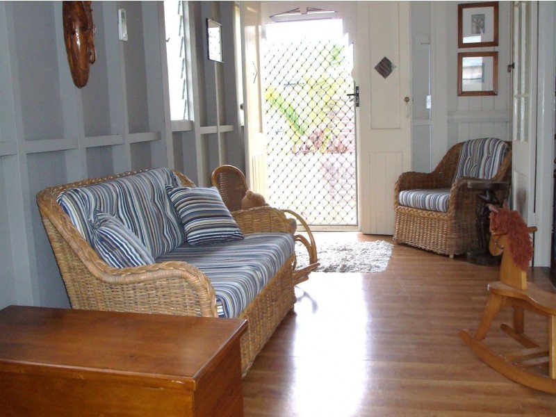 10 Duncan Street, West Mackay QLD 4740