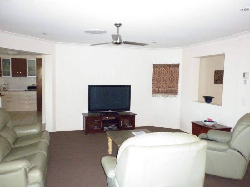 4 Narrabeen Street, Blacks Beach QLD 4740