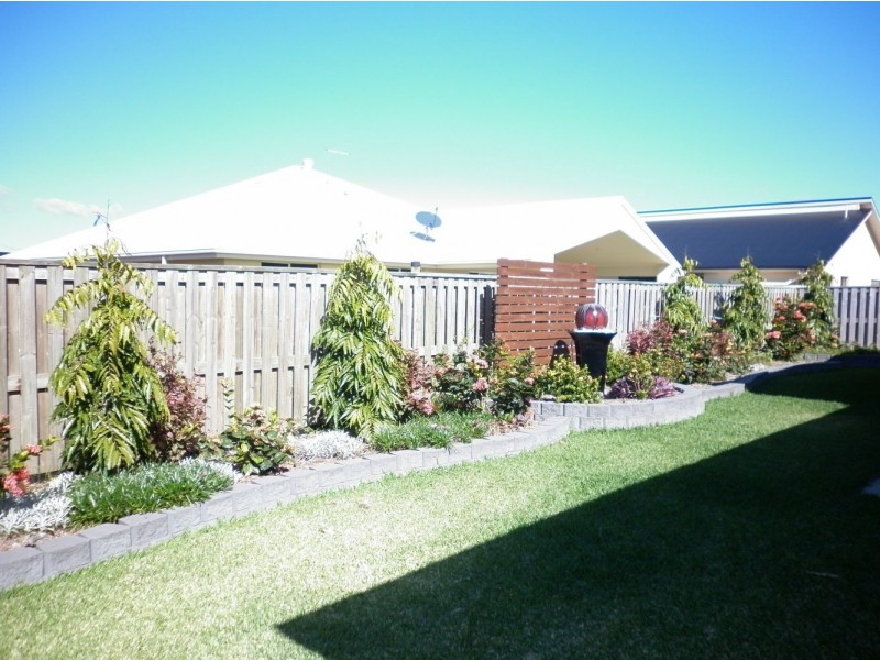 4 Narrabeen Street, Blacks Beach QLD 4740