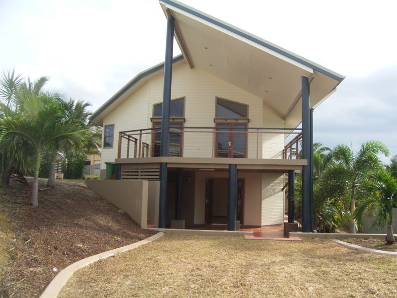6 Trochus Court, Shoal Point QLD 4750