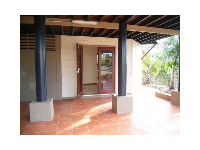 6 Trochus Court, Shoal Point QLD 4750