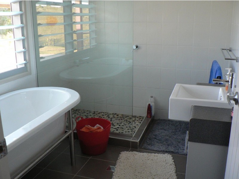 106 Chelmans Road, Dalrymple Heights QLD 4757