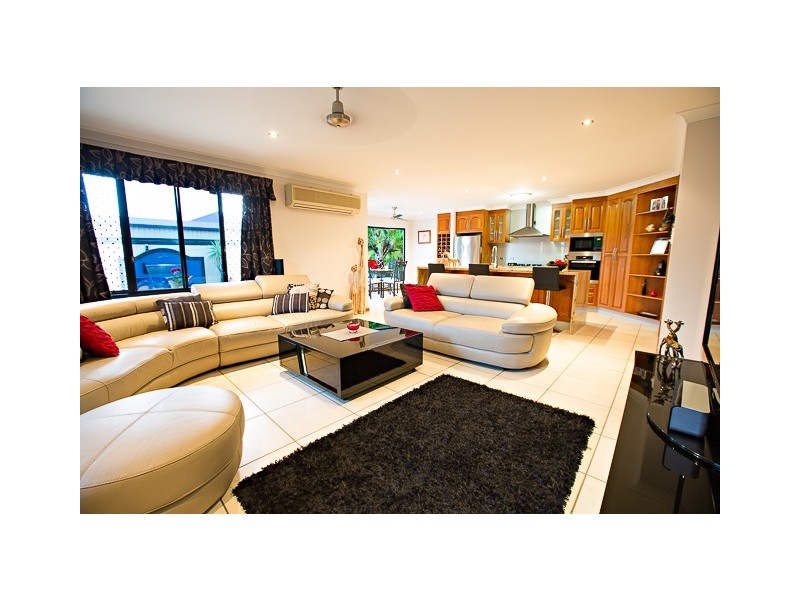 17 Romaine Court Northview Gardens, Glenella QLD 4740