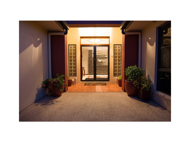 17 Romaine Court Northview Gardens, Glenella QLD 4740
