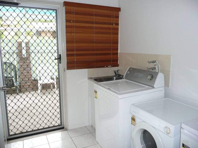 6 Anthony Vella Street, Rural View QLD 4740