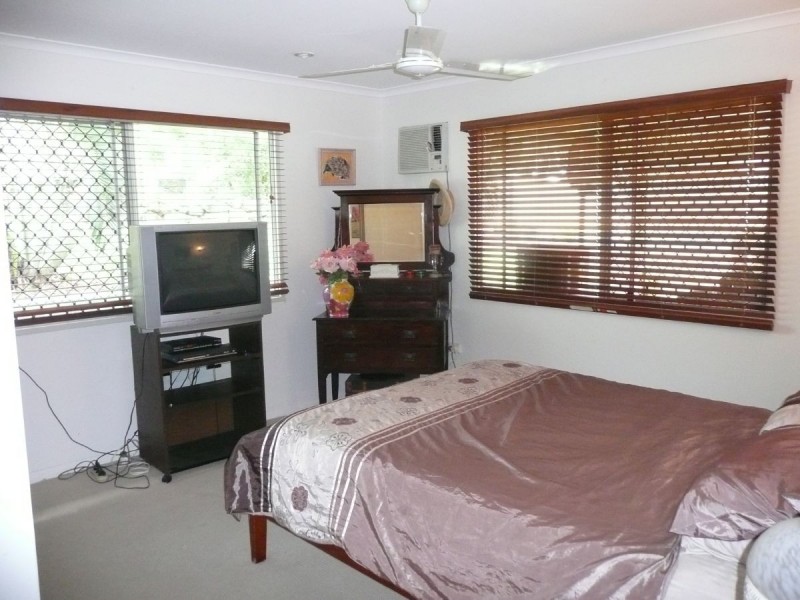 6 Anthony Vella Street, Rural View QLD 4740