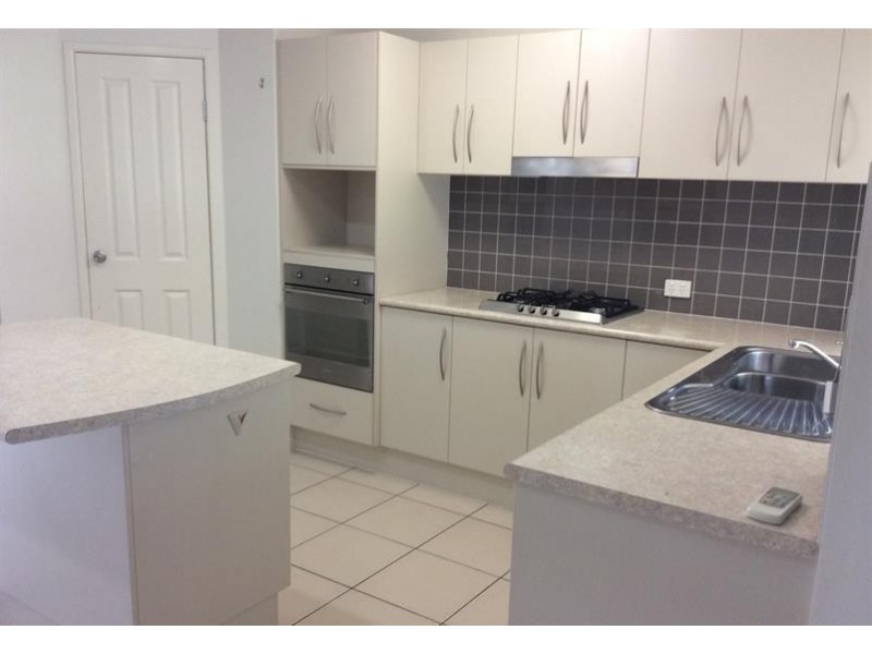 5 Lakeview Drive, Beaconsfield QLD 4740