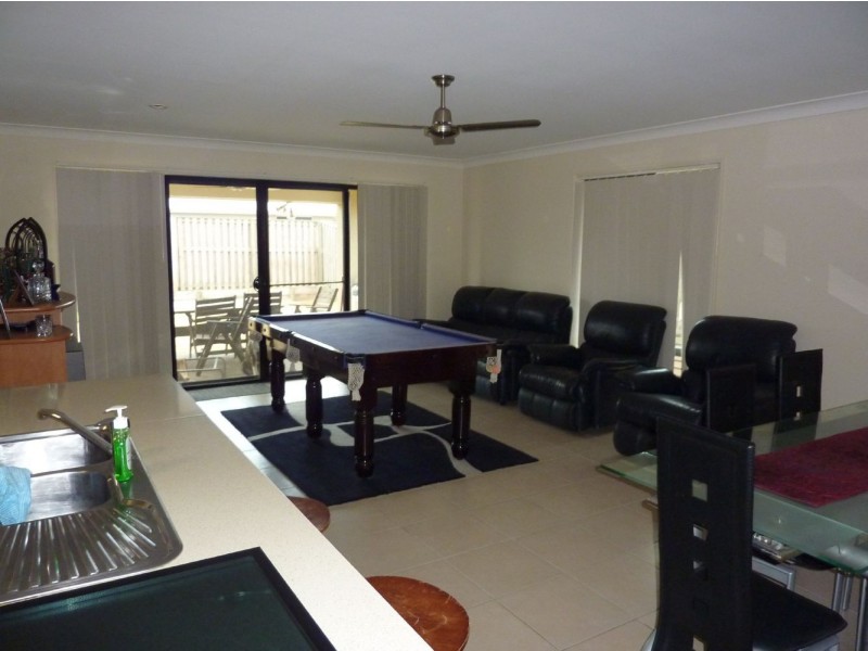 98 Whitehaven Drive, Blacks Beach QLD 4740