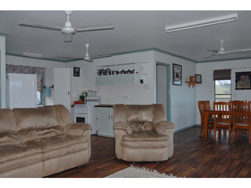 115 Grasstree Beach Road, Grasstree Beach QLD 4740