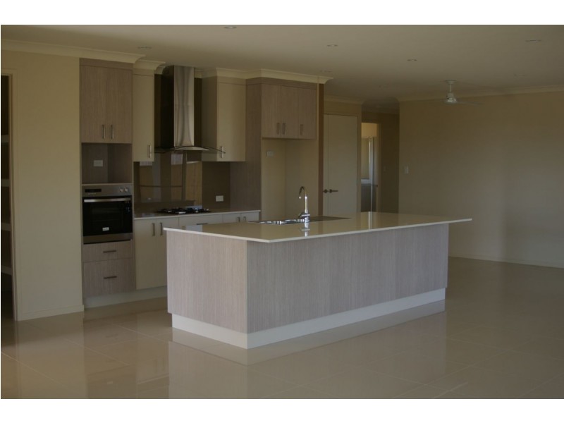 31 Maryvale Circuit, Beaconsfield QLD 4740
