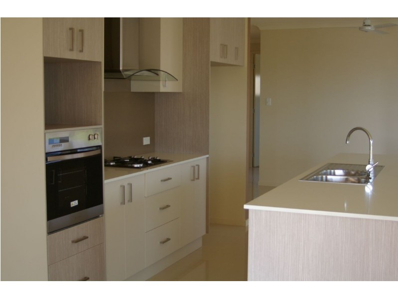 31 Maryvale Circuit, Beaconsfield QLD 4740