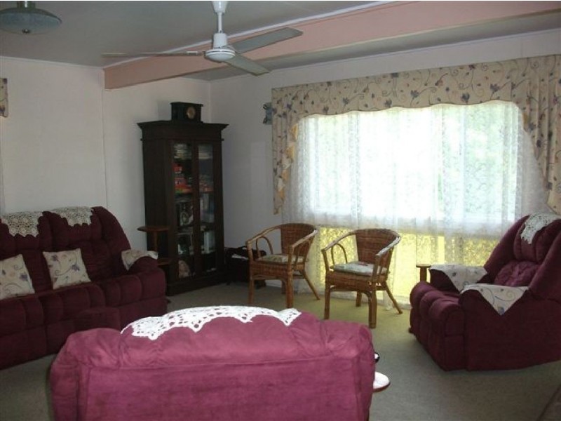 2 Tulloch Street, Ooralea QLD 4740