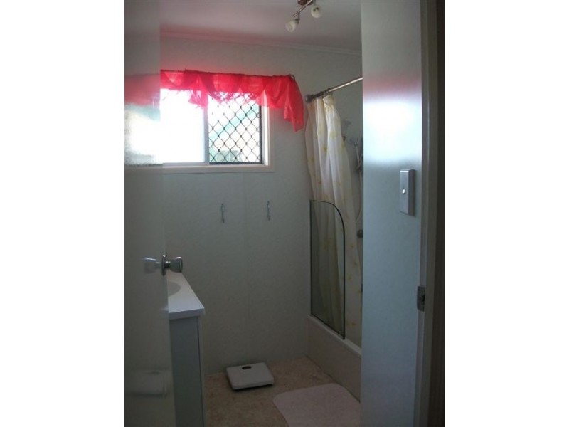 2 Tulloch Street, Ooralea QLD 4740