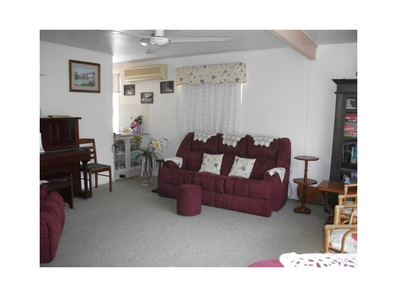 2 Tulloch Street, Ooralea QLD 4740