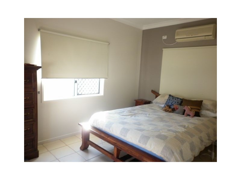 24 Adrian Street, West Mackay QLD 4740