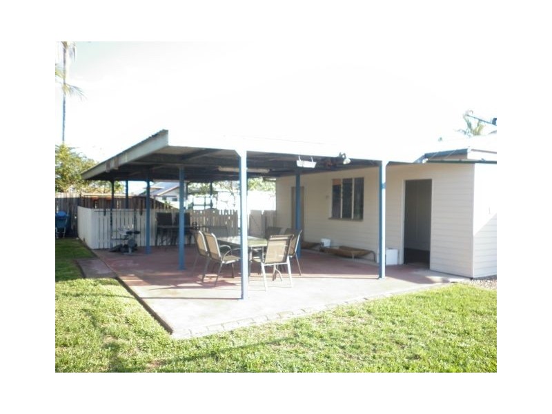 24 Adrian Street, West Mackay QLD 4740