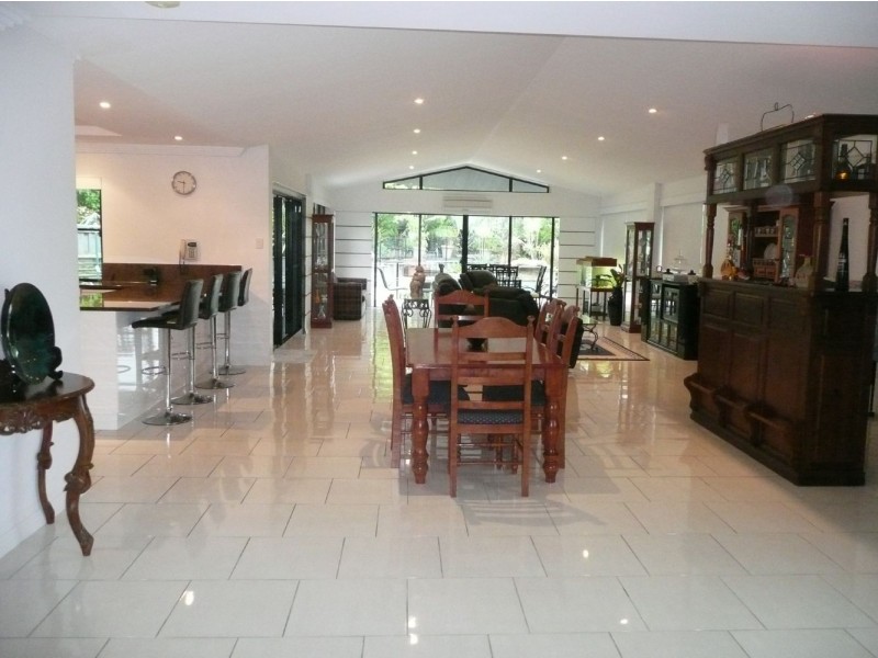 122 Dawson Boulevard, Rural View QLD 4740