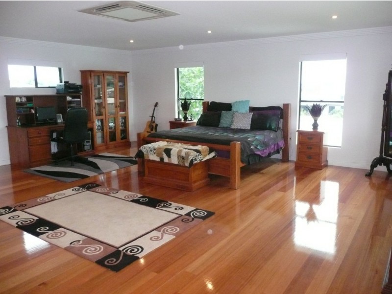 122 Dawson Boulevard, Rural View QLD 4740
