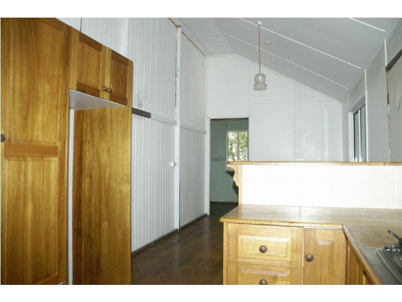 647 Mackay Eungella Road, Pleystowe QLD 4741