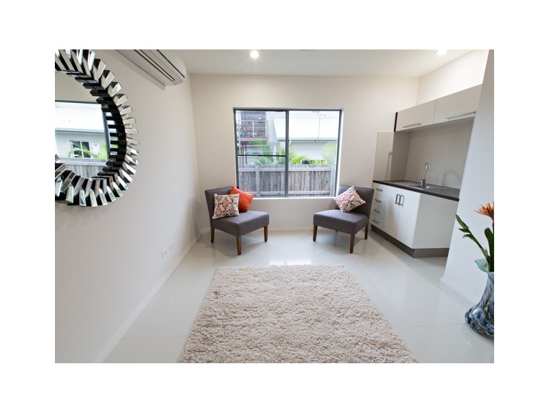 15 Seafarer Court, Blacks Beach QLD 4740