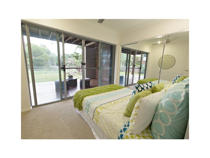 15 Seafarer Court, Blacks Beach QLD 4740