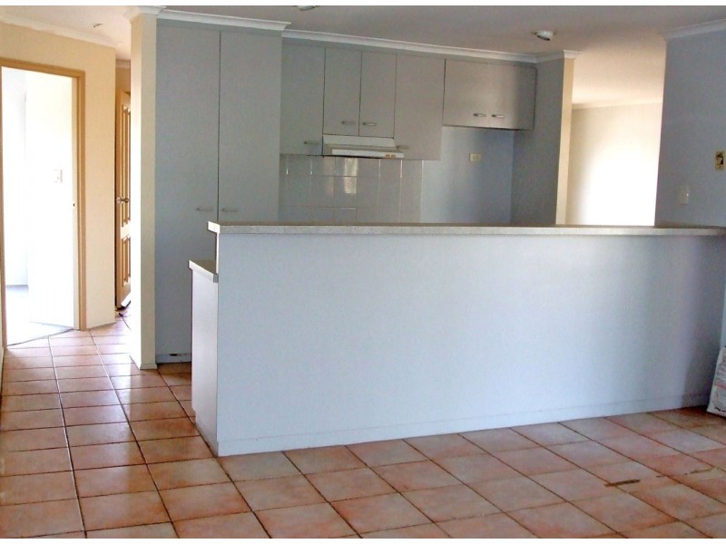 3 Rhonda Court, Andergrove QLD 4740