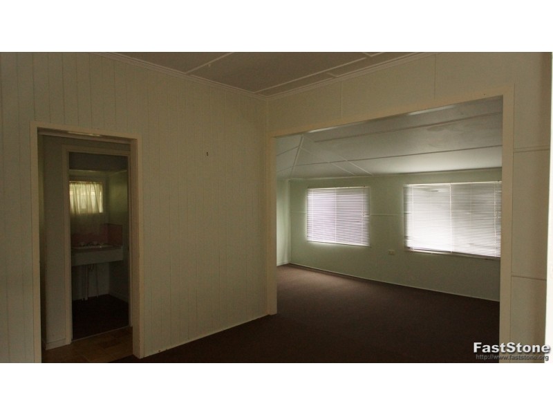 4 Chataway Street, West Mackay QLD 4740