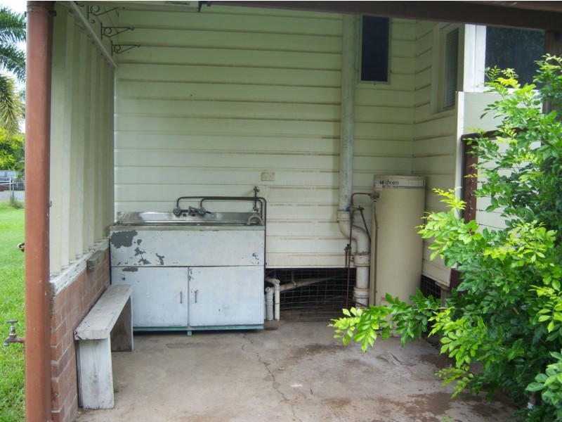 20 Duncan Street, West Mackay QLD 4740