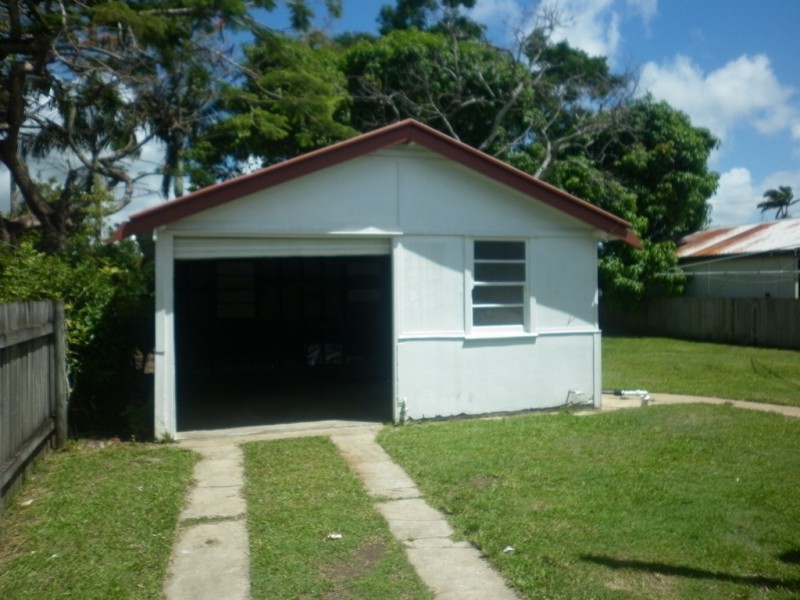16 Holland Street, West Mackay QLD 4740