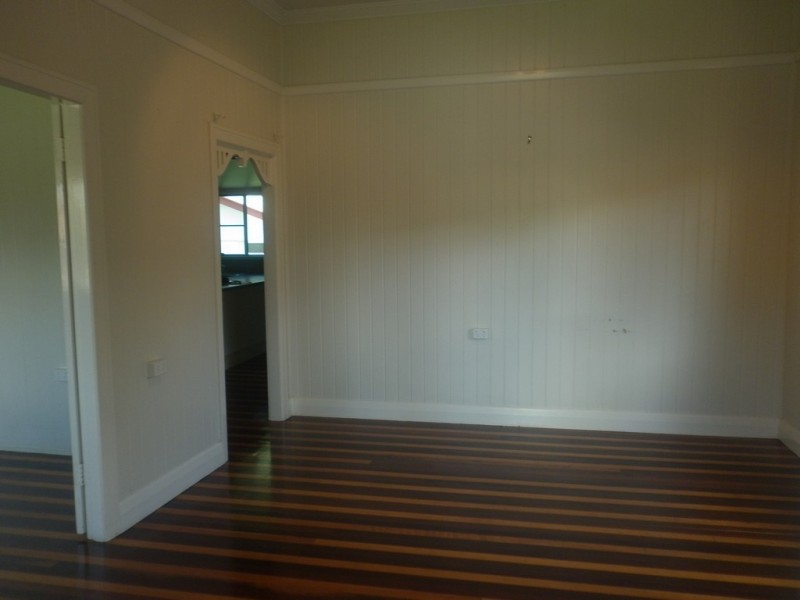 16 Holland Street, West Mackay QLD 4740