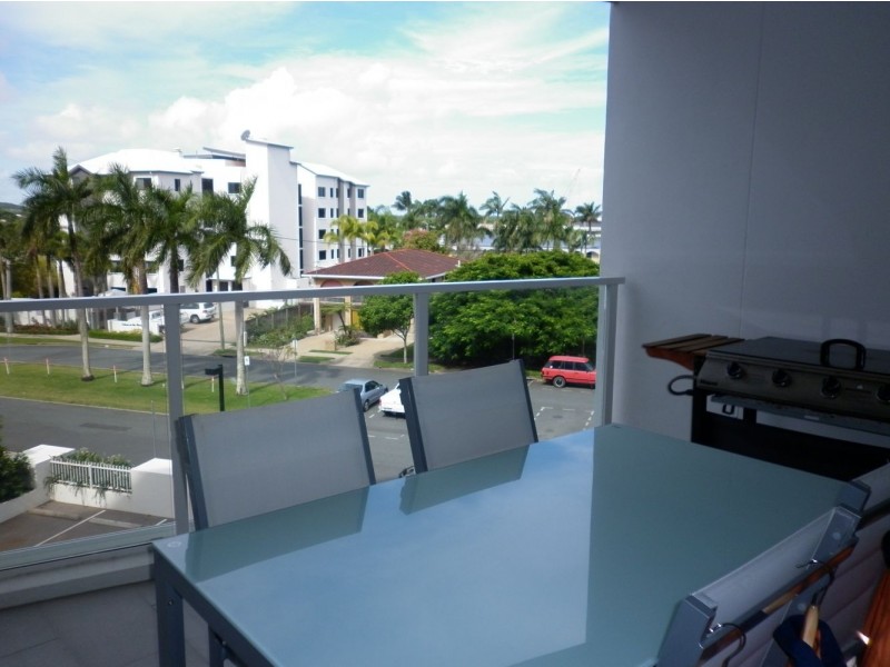 Unit 404 Lanai Apartments, 20 River Street, Mackay QLD 4740