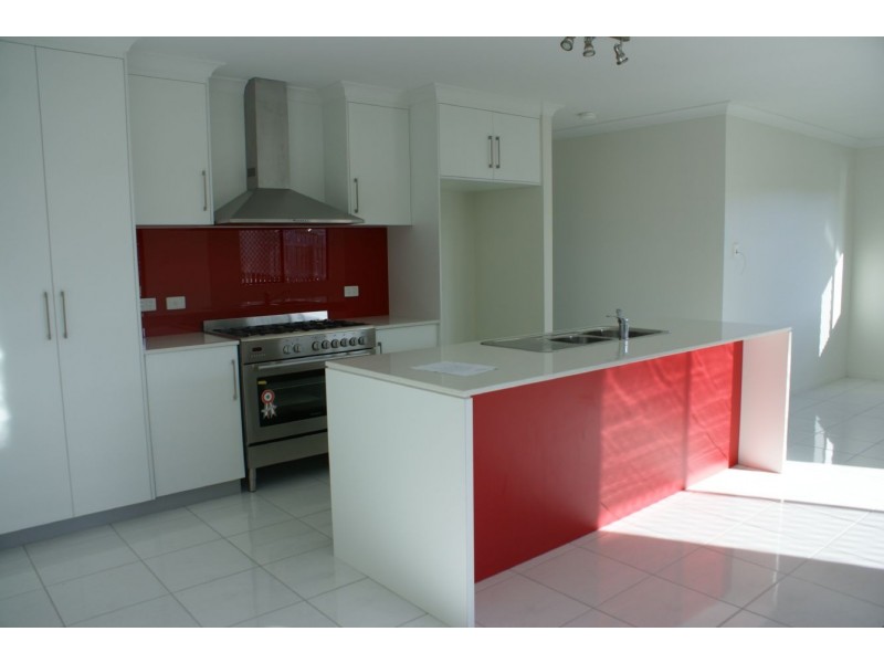 1 Mulcahy Crescent, Eimeo QLD 4740