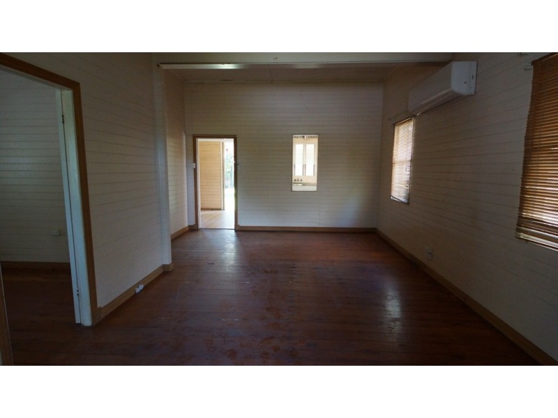 435 Shakespeare Street, West Mackay QLD 4740