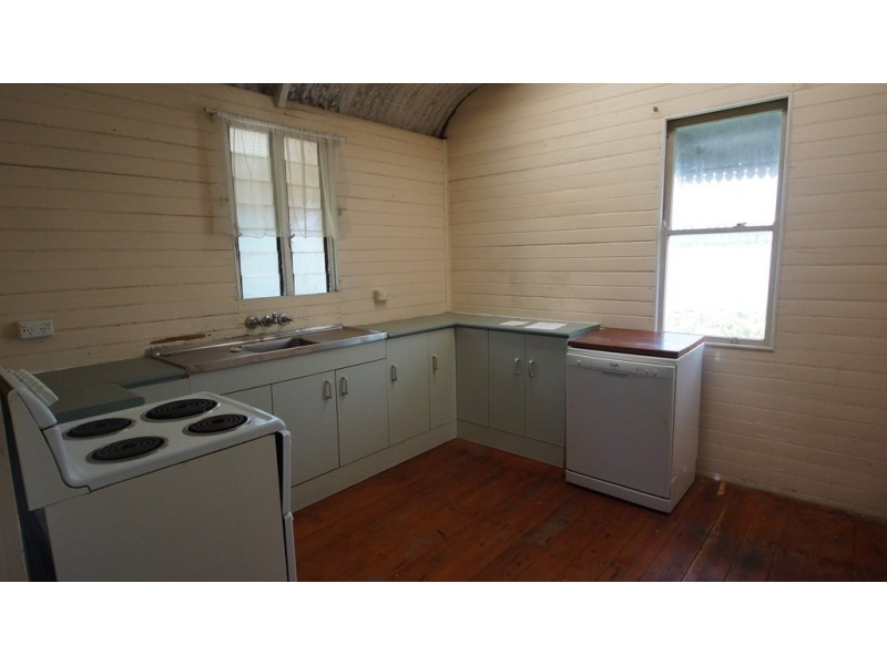 435 Shakespeare Street, West Mackay QLD 4740