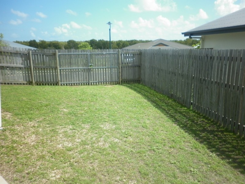 5 Townsend Street, Bucasia QLD 4750