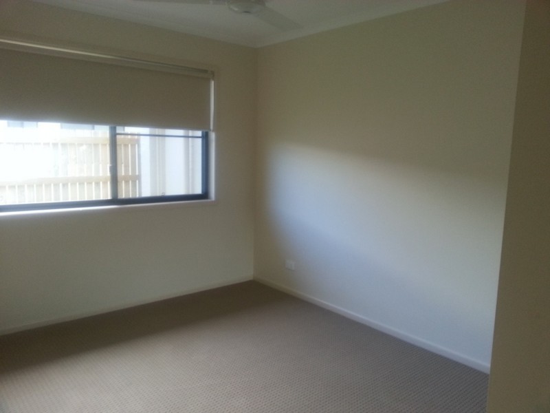 30 Montgomery Street, Rural View QLD 4740