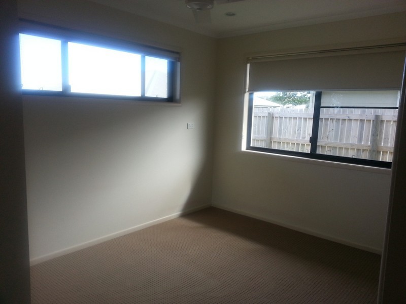 30 Montgomery Street, Rural View QLD 4740